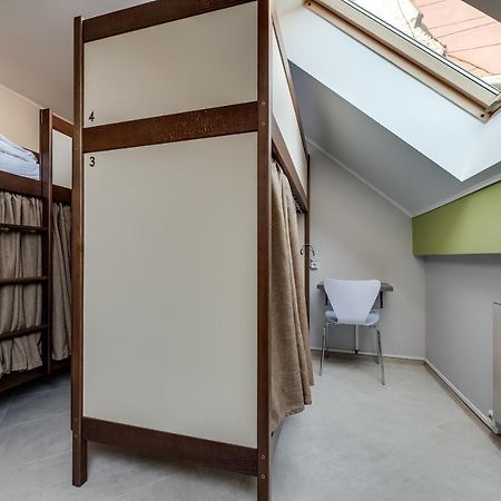 לבוב Ostriv Hostel מראה חיצוני תמונה
