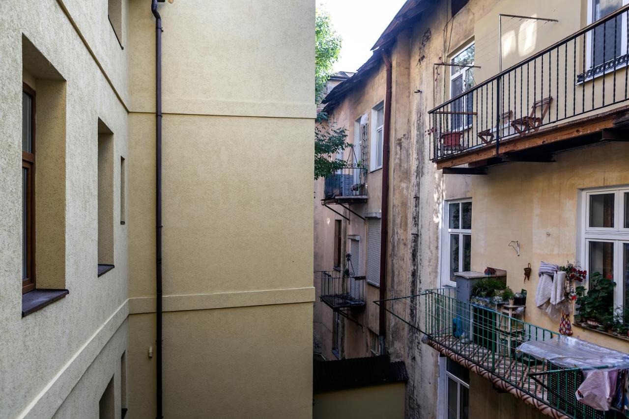 לבוב Ostriv Hostel מראה חיצוני תמונה