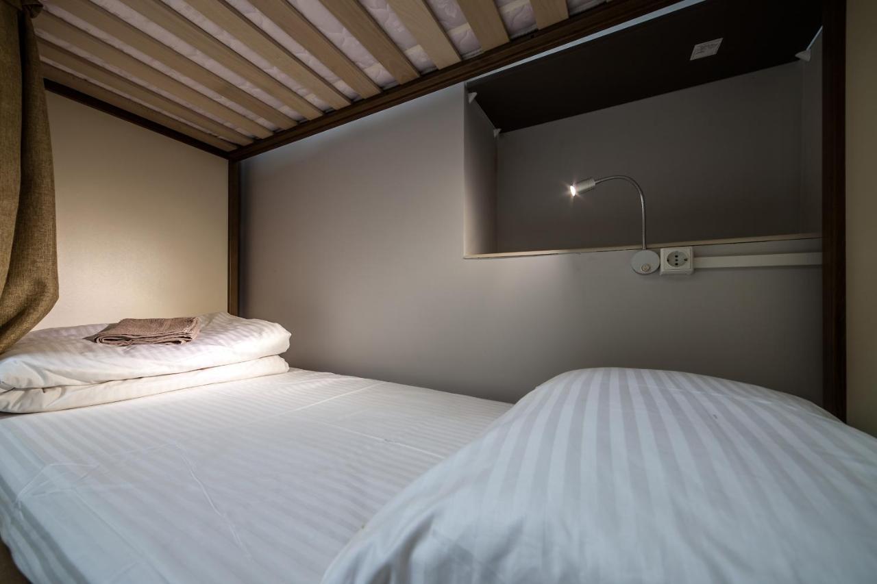 לבוב Ostriv Hostel מראה חיצוני תמונה
