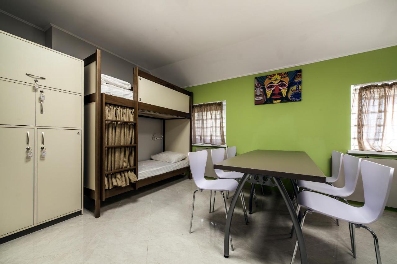 לבוב Ostriv Hostel מראה חיצוני תמונה