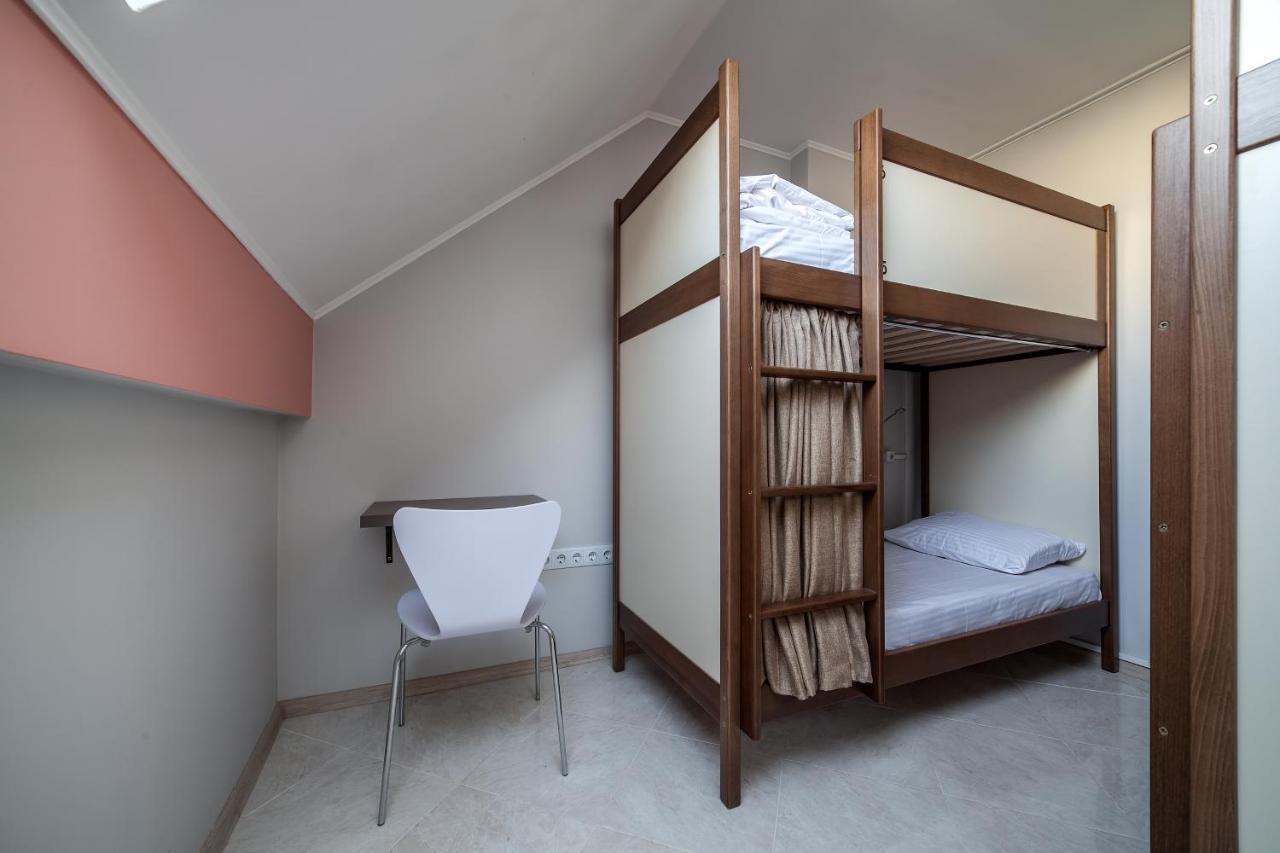 לבוב Ostriv Hostel מראה חיצוני תמונה