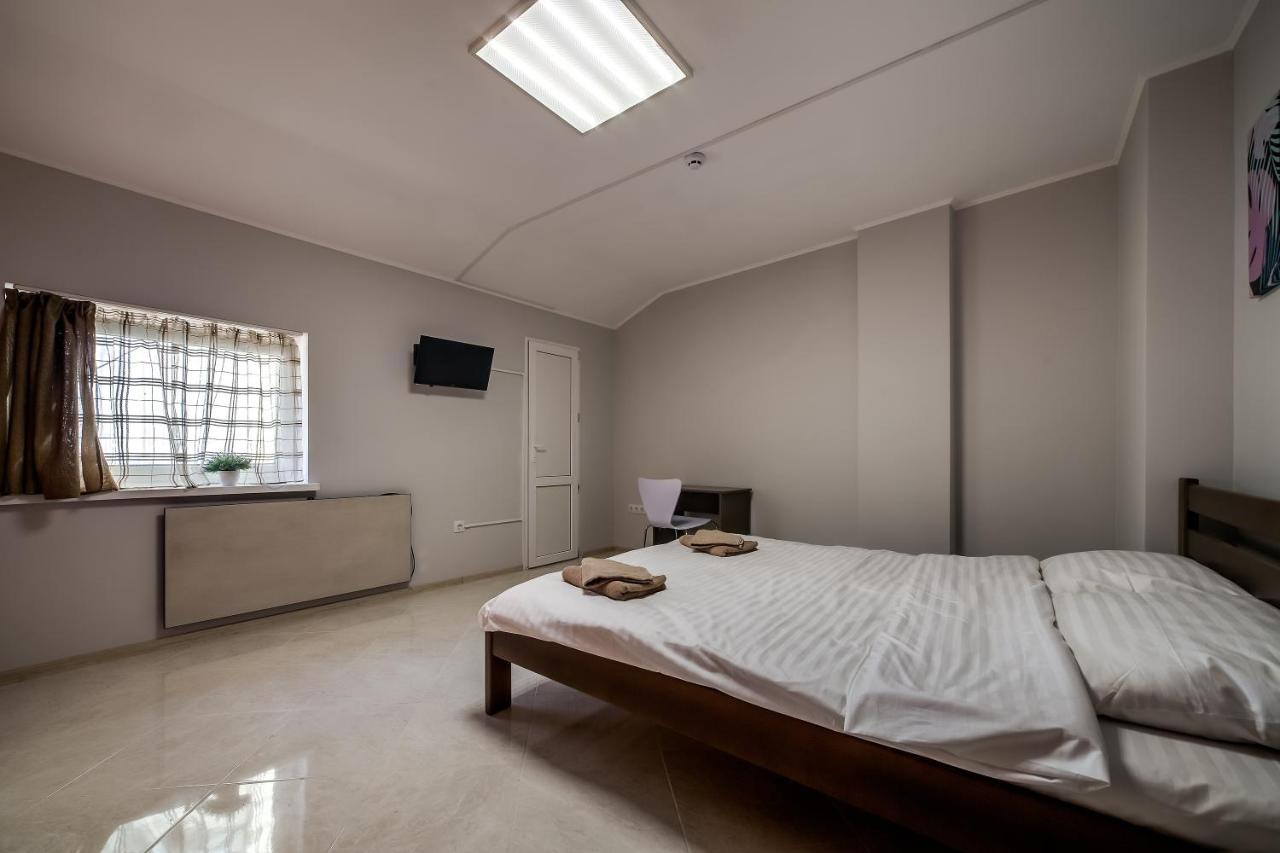 לבוב Ostriv Hostel מראה חיצוני תמונה
