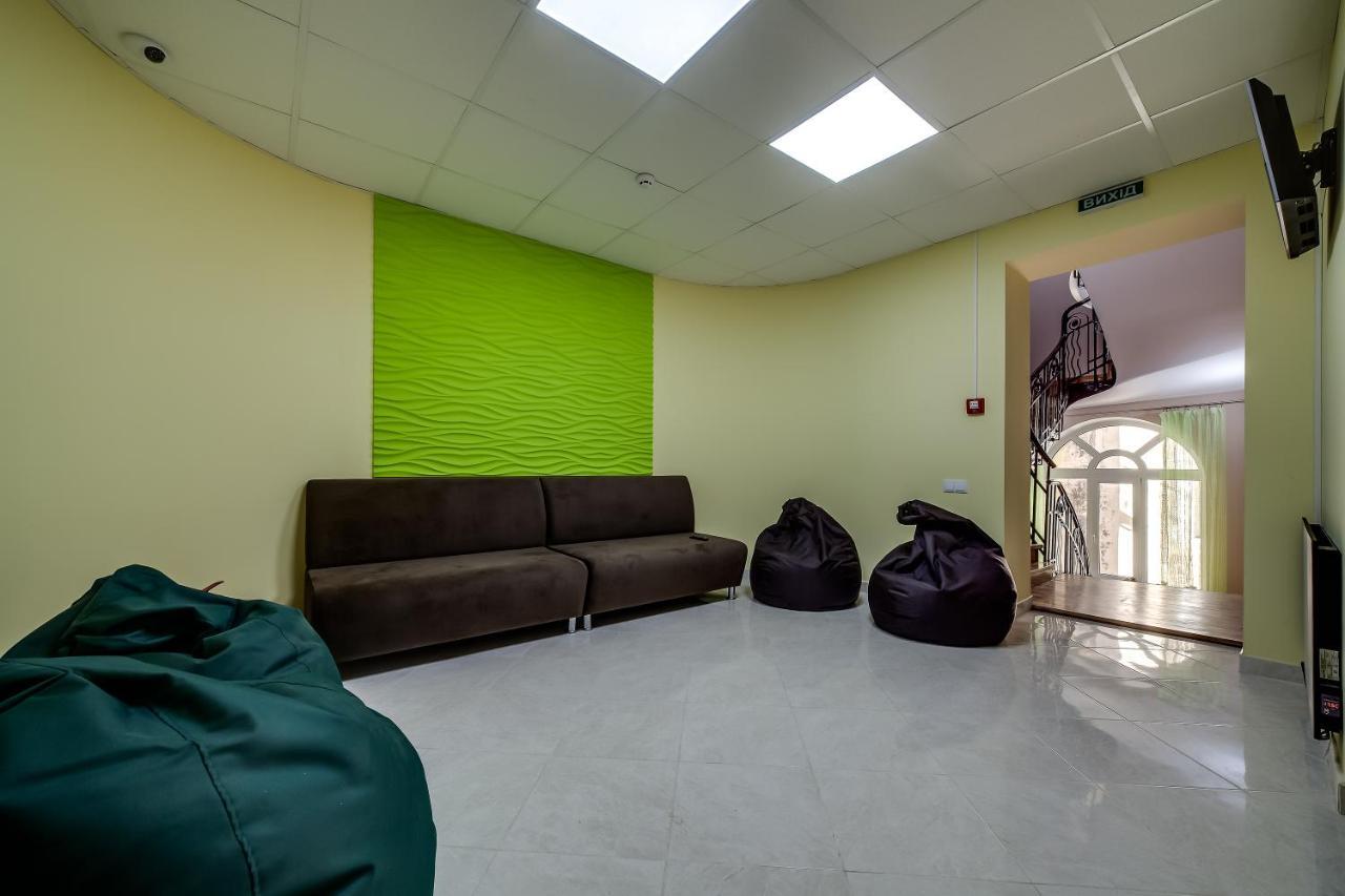 לבוב Ostriv Hostel מראה חיצוני תמונה