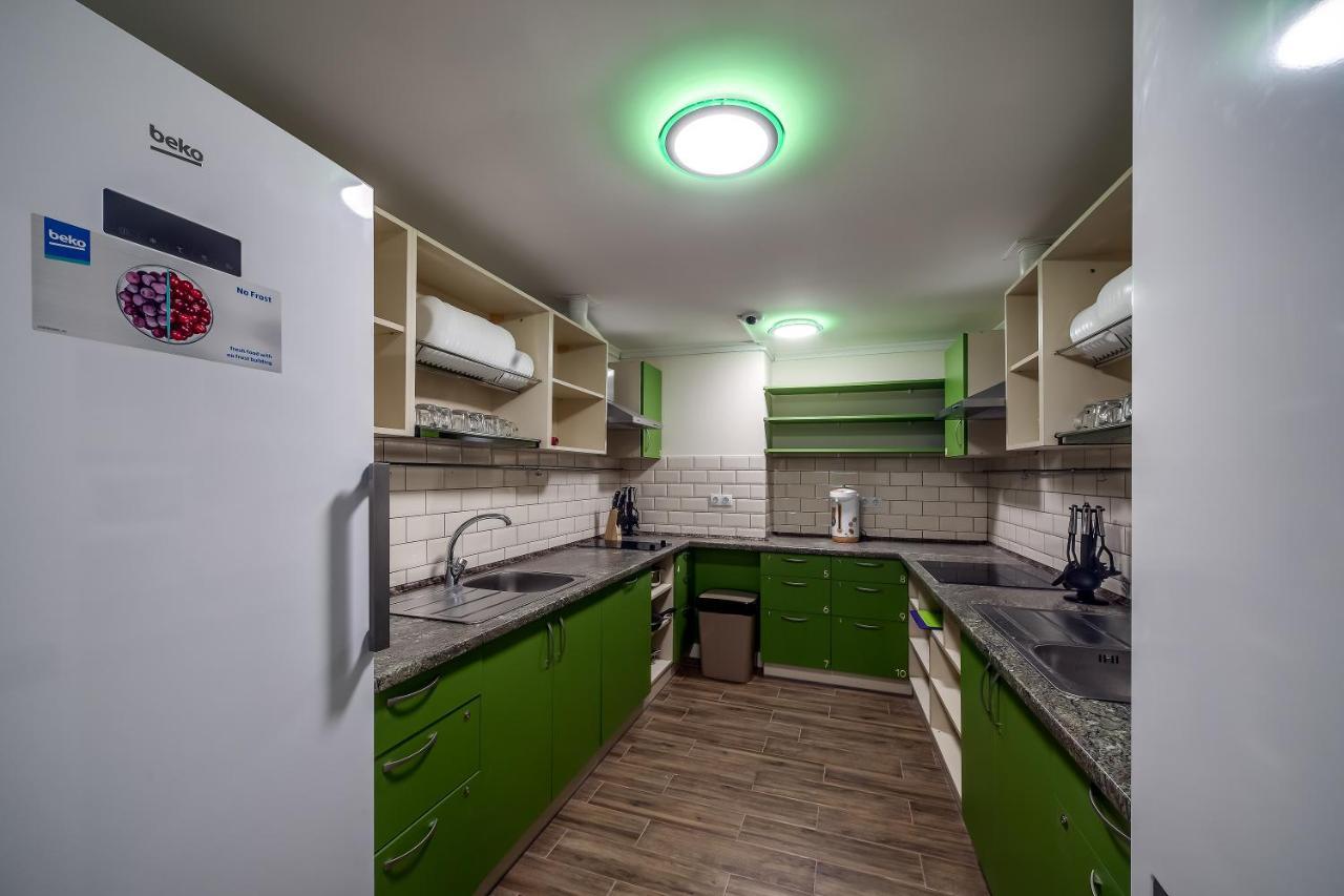 לבוב Ostriv Hostel מראה חיצוני תמונה